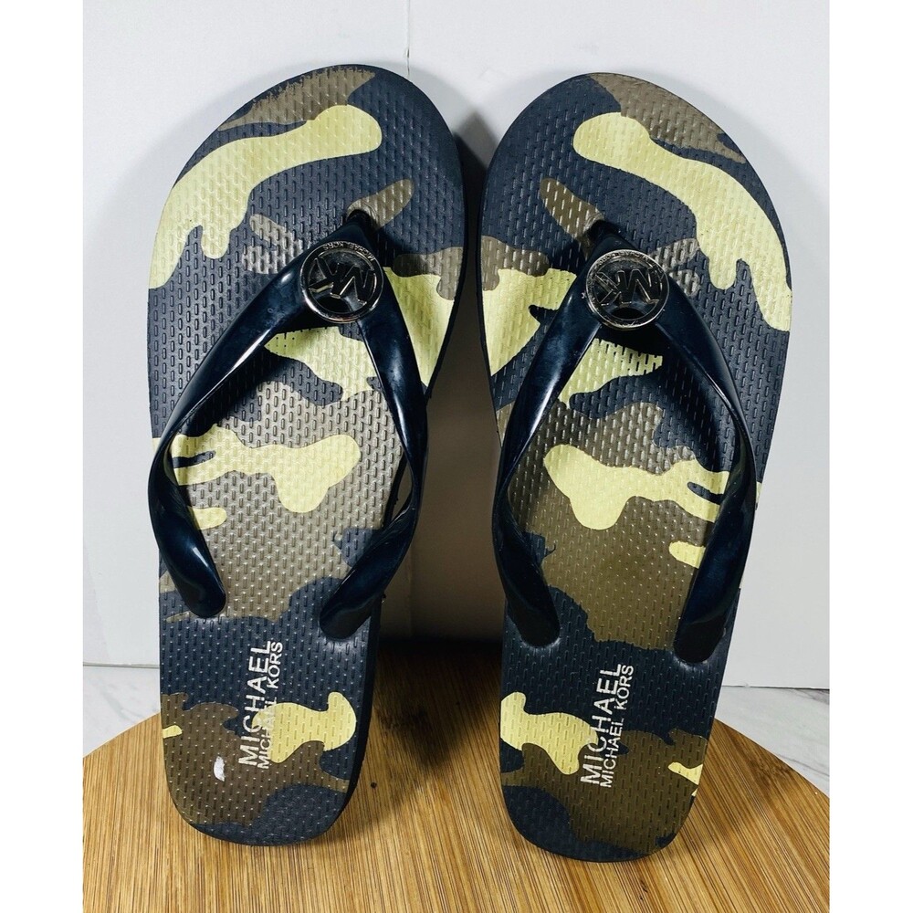 michael kors Camo Flip Flops Women Size 8 - Picture 4 of 5